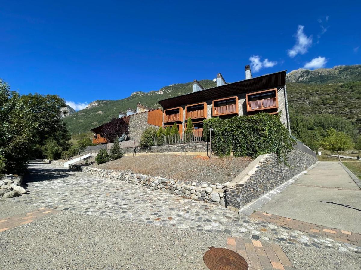 B49 - Bajo Con Jardin Peguera - Villmor Apartment Benasque