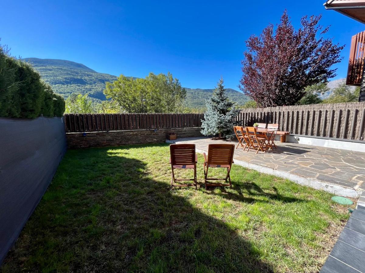 B49 - Bajo Con Jardin Peguera - Villmor Benasque